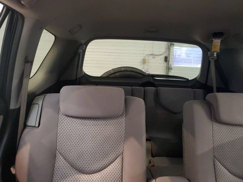 Used 2007 Toyota RAV4 4WD V6 w/ 3rd Row image 21