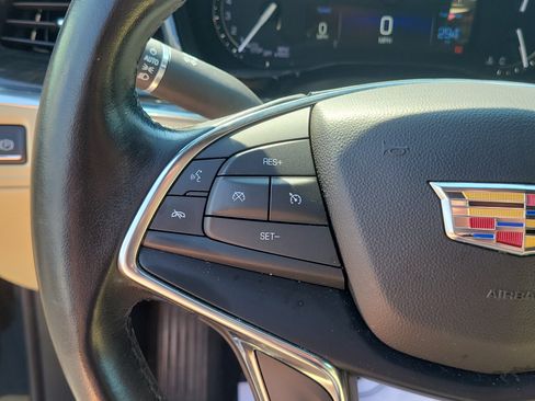 Used 2019 Cadillac XT5 Premium Luxury FWD image 24
