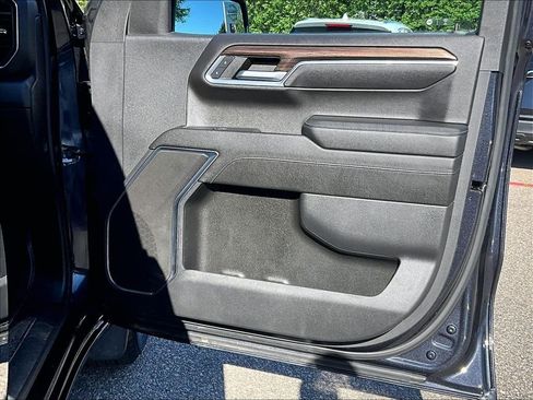 Used 2023 Chevrolet Silverado 1500 RST AWD/4WD image 12