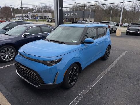 Certified 2023 Kia Soul EX image 1