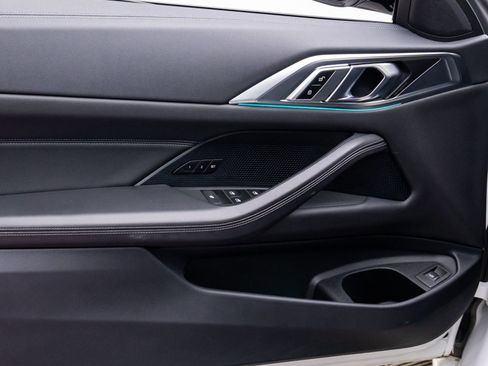 Used 2021 BMW M440i Convertible w/ Premium Package image 10