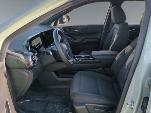 Used 2026 Chevrolet Equinox LT w/ LPO, Floor Liner Package image 9