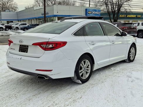 Used 2017 Hyundai Sonata SE image 7