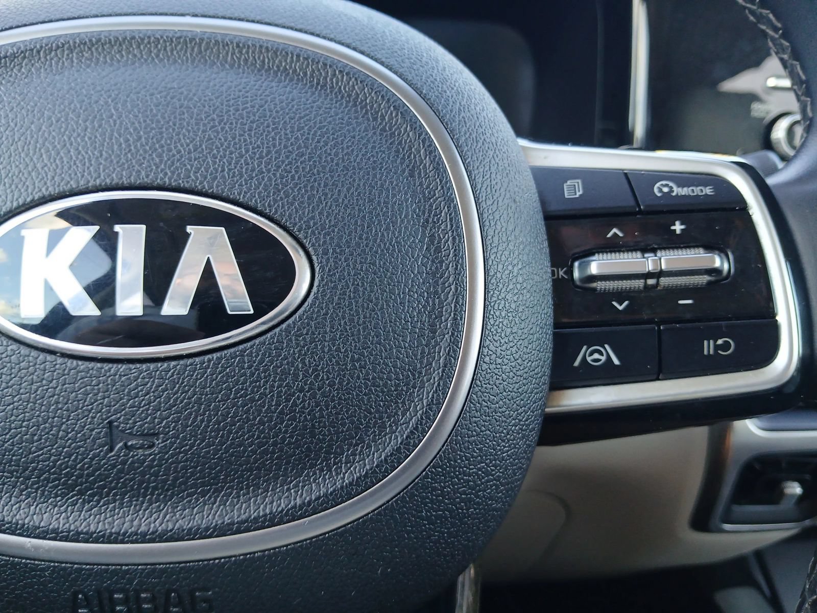 Used 2021 Kia Sorento S w/ Panoramic Sunroof Package FWD image 24
