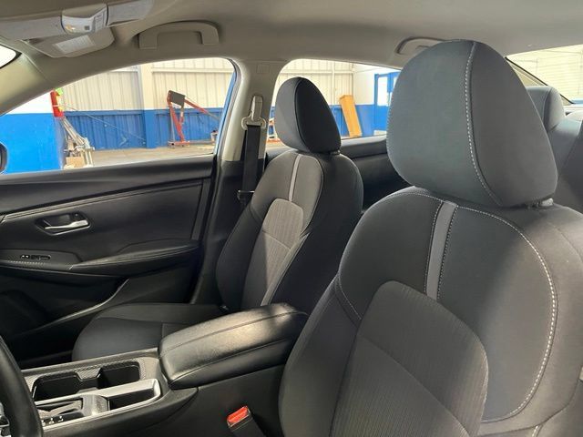 Used 2024 Nissan Sentra SV FWD image 24