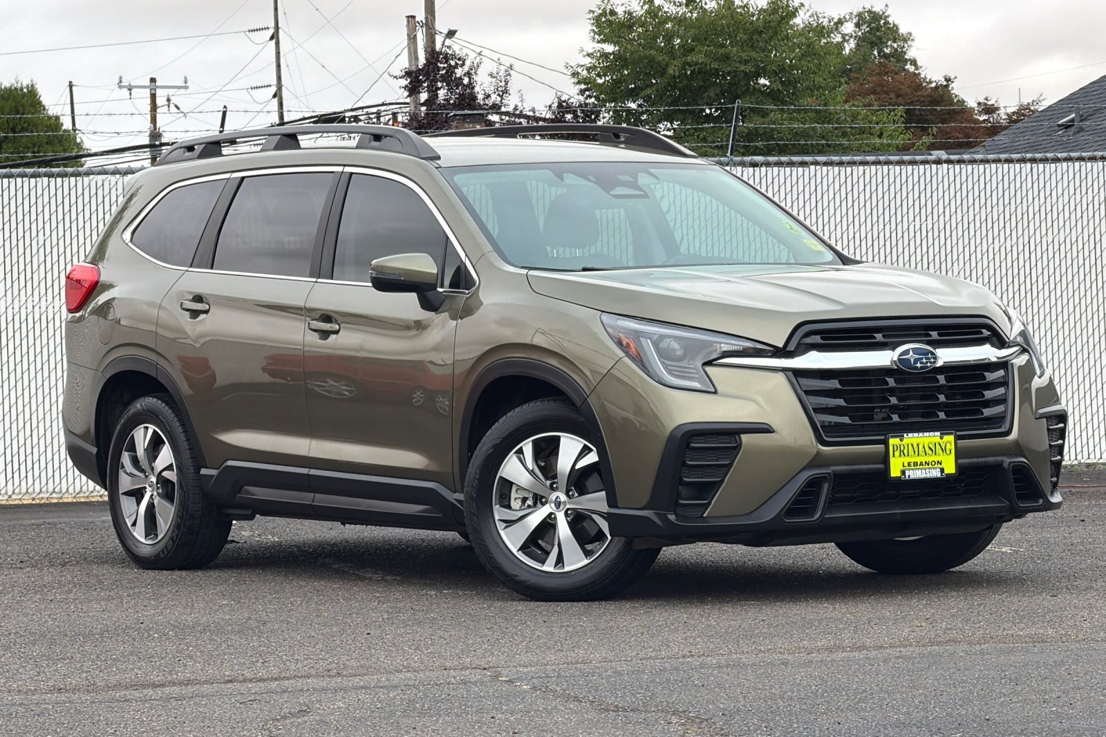 Used 2023 Subaru Ascent Premium w/ Convenience Package AWD/4WD image 2