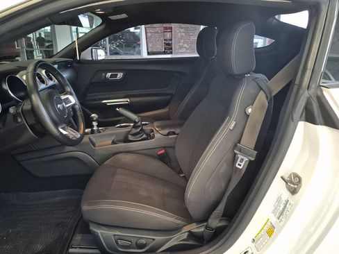 Used 2021 Ford Mustang GT RWD image 11