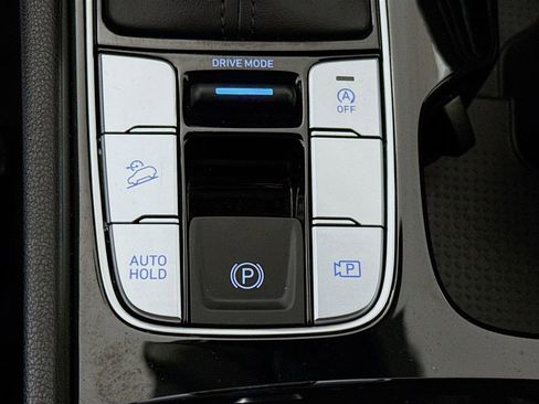 Certified 2025 Hyundai Tucson SEL FWD image 11