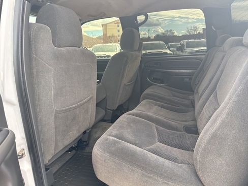 Used 2004 Chevrolet Silverado 2500 LS image 18