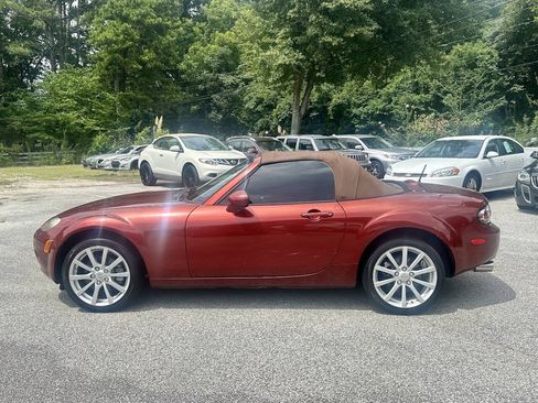 Used 2008 MAZDA MX-5 Miata Grand Touring RWD image 27
