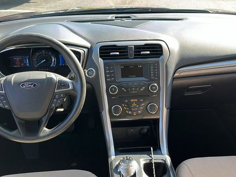 Used 2017 Ford Fusion S image 27