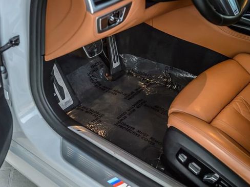 Used 2020 BMW 740i xDrive w/ M Sport Package image 41