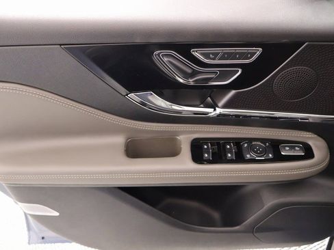 New 2026 Lincoln Corsair Premiere FWD image 16