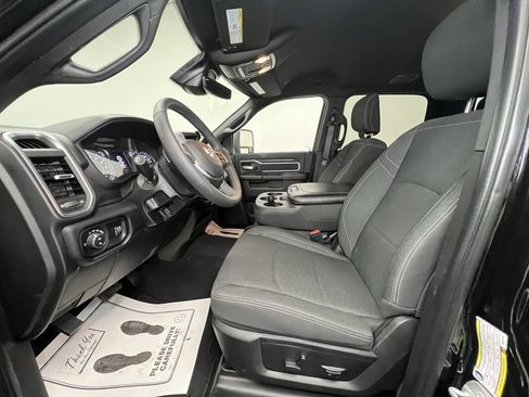 Used 2025 RAM 2500 Big Horn image 4