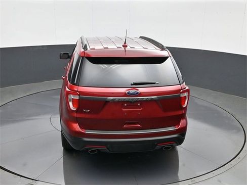 Used 2018 Ford Explorer XLT w/ Equipment Group 202A image 19