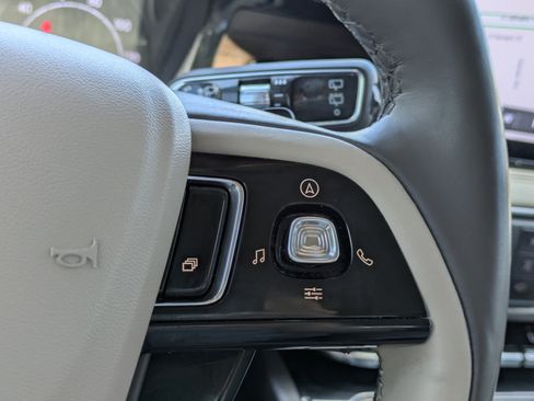Used 2020 Lincoln Corsair Reserve w/ Elements Package FWD image 22