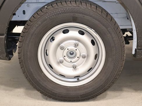 New 2026 Ford Transit 250 148 Medium Roof image 32