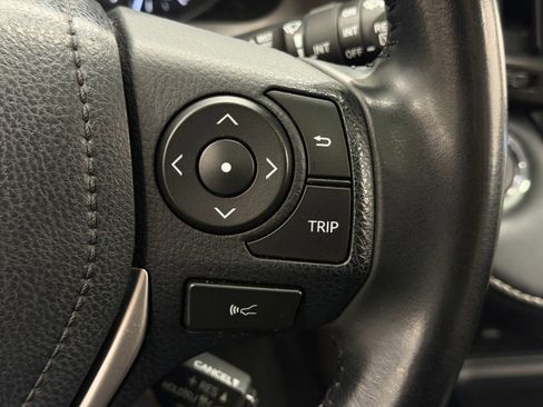 Used 2017 Toyota RAV4 XLE w/ Plus Extra Value Package FWD image 14