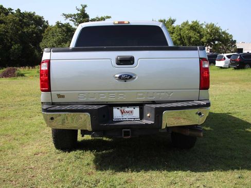 Used 2016 Ford F250 XLT w/ XLT Value Package AWD/4WD image 11