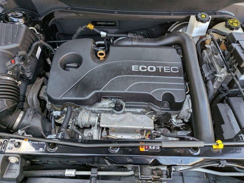 Used 2020 Chevrolet Equinox LT image 28