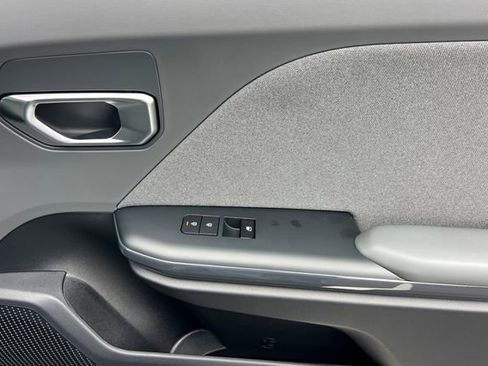 New 2025 Kia K4 EX image 19