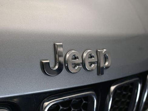 Used 2020 Jeep Compass Latitude image 46