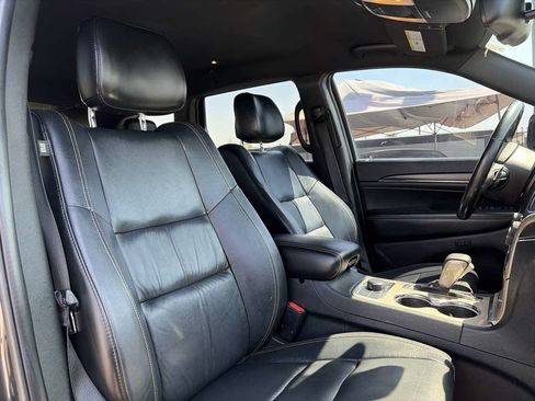 Used 2016 Jeep Grand Cherokee Limited AWD/4WD image 28