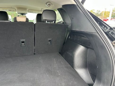 Used 2021 Ford Escape SEL w/ Technology Package image 40