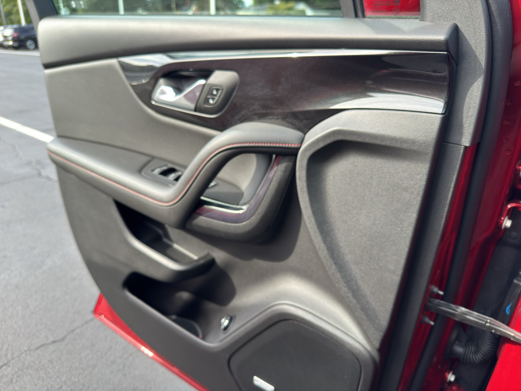 Used 2024 Chevrolet Blazer RS FWD image 19
