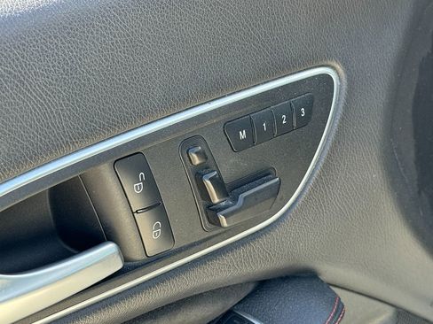 Used 2016 Mercedes-Benz CLA 250 image 28