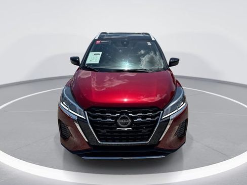 Used 2024 Nissan Kicks SV FWD image 11