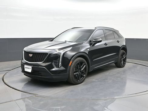 Used 2022 Cadillac XT4 Sport w/ Safety Alert Package FWD image 1