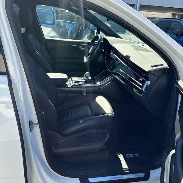 Used 2020 Audi Q7 3.0T Premium Plus AWD/4WD image 19