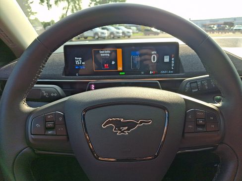 Used 2023 Ford Mustang Mach-E Premium AWD/4WD image 21