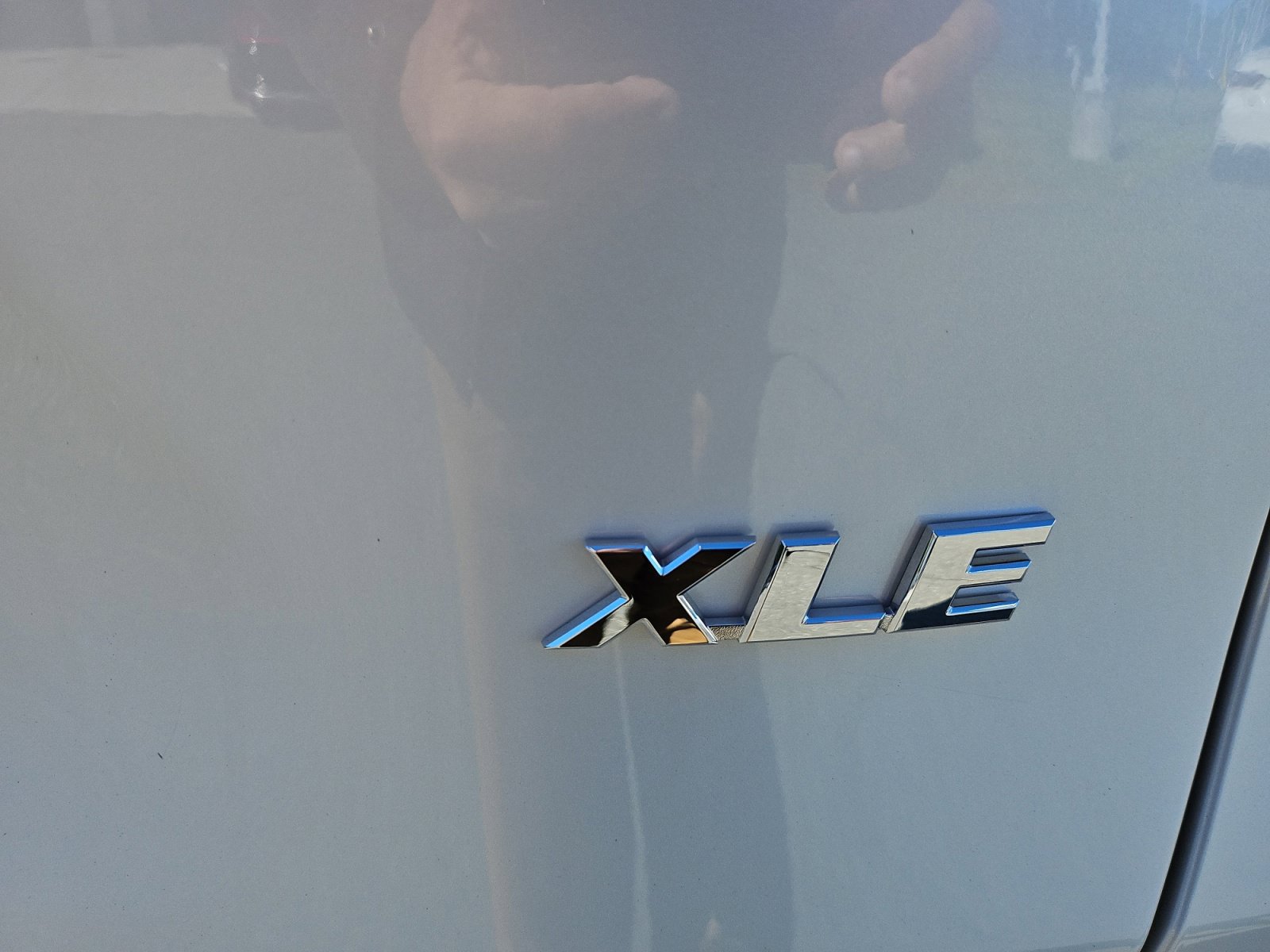 Used 2025 Toyota RAV4 XLE Premium w/ Weather Package FWD image 13