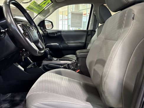 Certified 2021 Toyota Tacoma SR5 RWD image 11