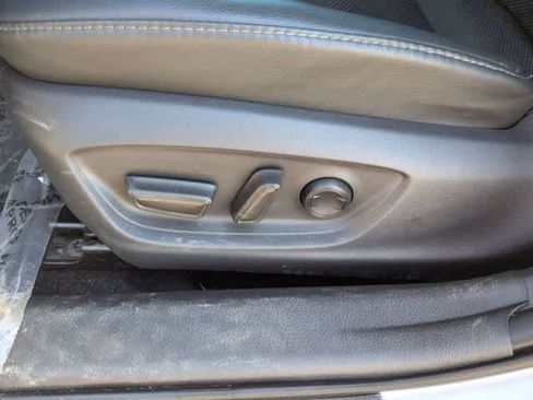 Used 2018 Toyota Camry XSE image 16