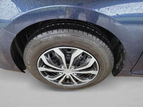 Used 2015 Toyota Camry LE FWD image 8