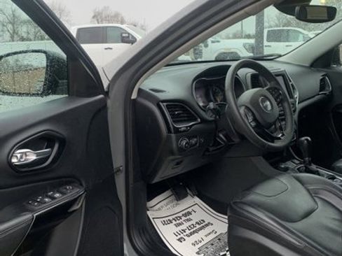 Used 2023 Jeep Cherokee Altitude Lux image 11