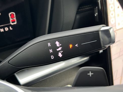 Used 2026 GMC Terrain Elevation w/ Technology Package II image 31