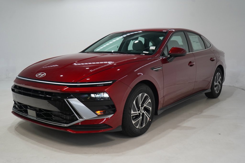 New 2026 Hyundai Sonata Blue FWD image 3
