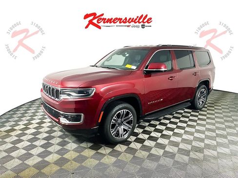 Used 2022 Jeep Wagoneer Series III w/ Convenience Group I image 3