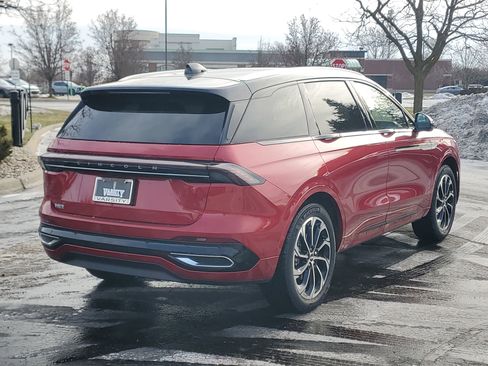 New 2026 Lincoln Nautilus Reserve image 4