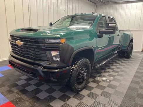 Used 2024 Chevrolet Silverado 3500 W/T image 6