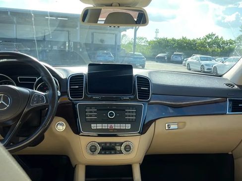 Used 2019 Mercedes-Benz GLS 450 4MATIC image 8