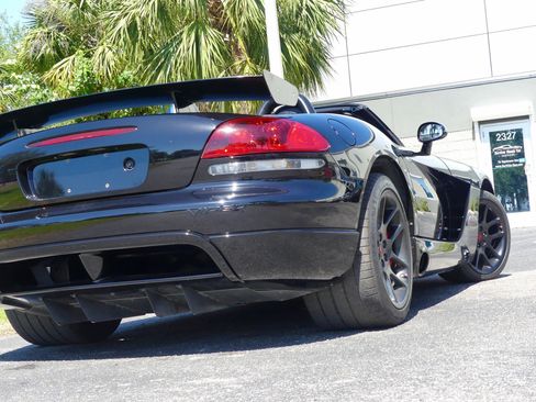 Used 2004 Dodge Viper SRT-10 image 83