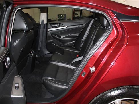 Used 2017 Nissan Maxima 3.5 SL FWD image 27