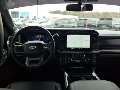 Used 2024 Ford F250 Lariat w/ FX4 Off-Road Package image 11