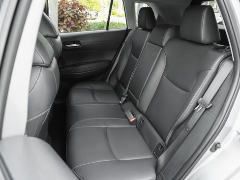 Used 2023 Toyota Corolla Cross XLE w/ Convenience Package FWD image 35