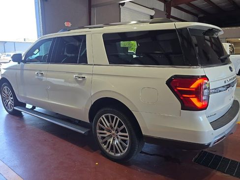 Used 2023 Ford Expedition Max Limited AWD/4WD image 5